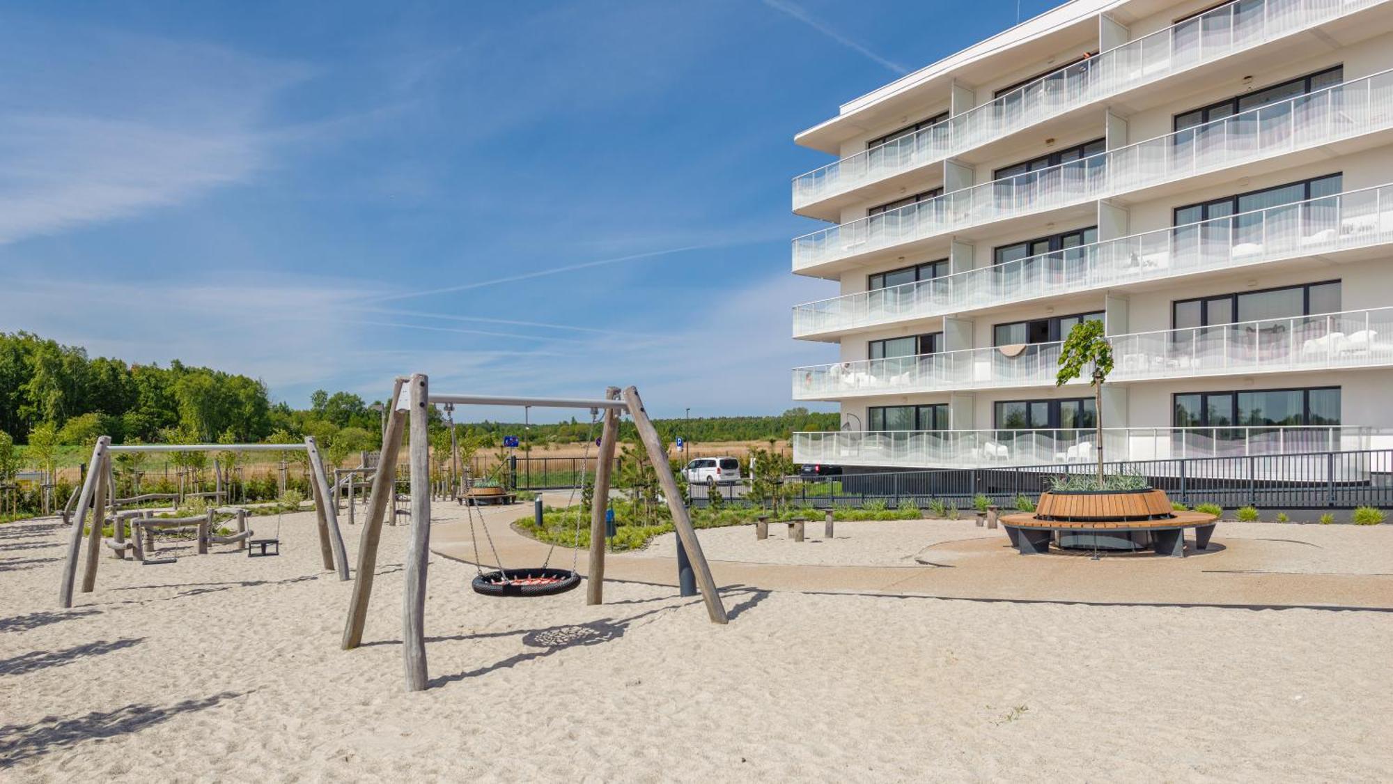 Apartament Lux Tukan B004, Polanki Aqua - Holiday City Kołobrzeg Esterno foto