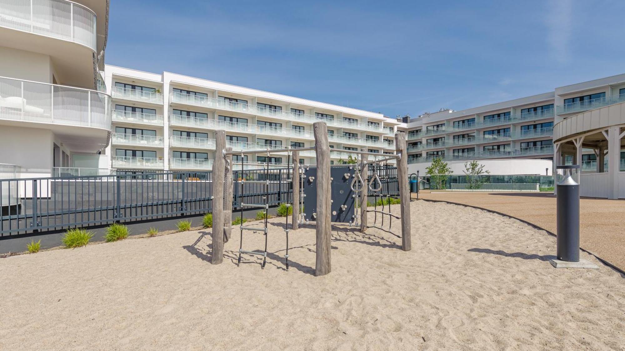 Apartament Lux Tukan B004, Polanki Aqua - Holiday City Kołobrzeg Esterno foto