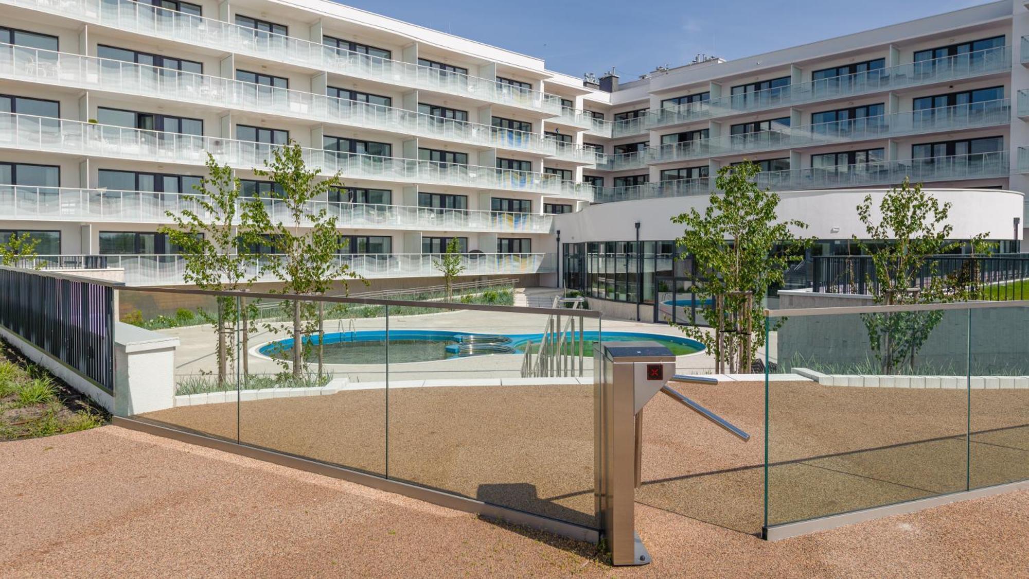 Apartament Lux Tukan B004, Polanki Aqua - Holiday City Kołobrzeg Esterno foto