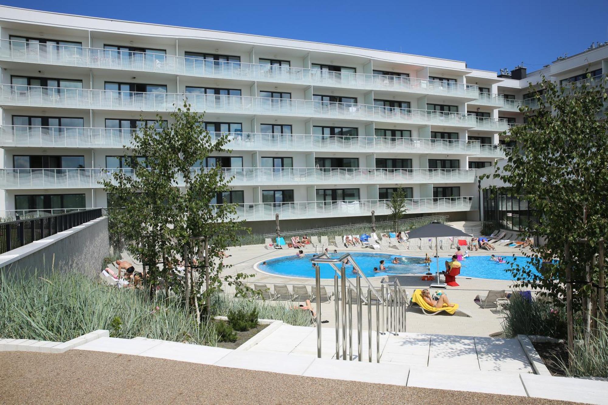 Apartament Lux Tukan B004, Polanki Aqua - Holiday City Kołobrzeg Esterno foto